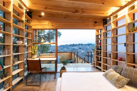 ROOM IN THE AIR